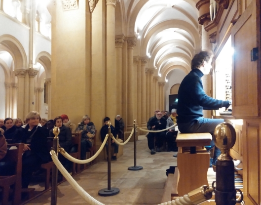 21.12.2016 Concert de Noël: Guillaume Prieur joue l'orgue de Charolles